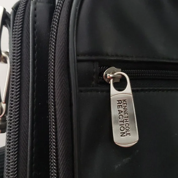 Kenneth Cole Computer Case - Picture 3 of 8